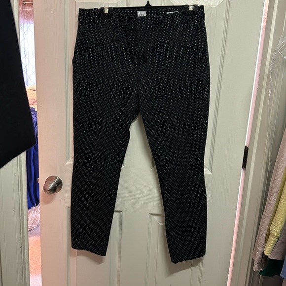 Gap signature skinny ankle pants dot pattern size 10 - Picture 2 of 3